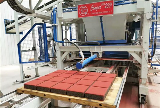 全自動制磚機設(shè)備