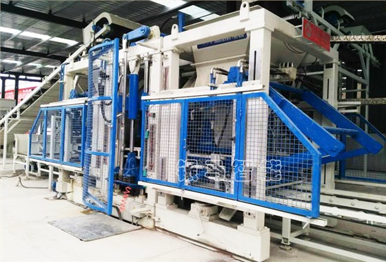 全自動(dòng)透水磚機(jī)