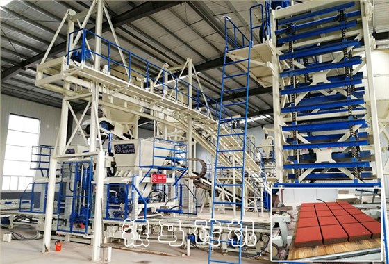 水泥磚機全套設(shè)備：銀馬磚機生產(chǎn)的ISQCE理念您怎么看？