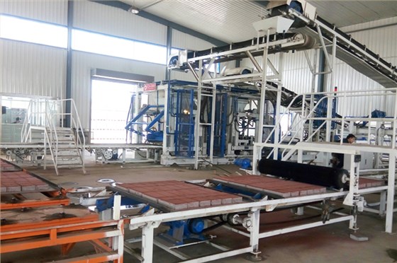 全自動透水磚機(jī)