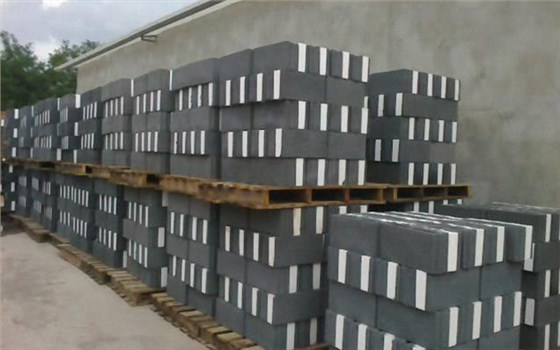 夾聚苯砌塊生產(chǎn)線設(shè)備