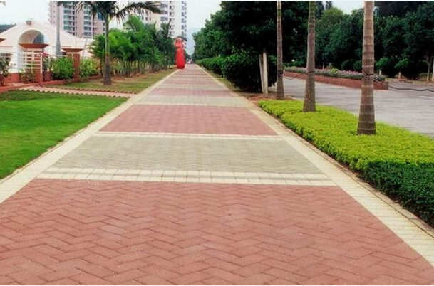 關(guān)于投產(chǎn)透水磚廠的一些看法