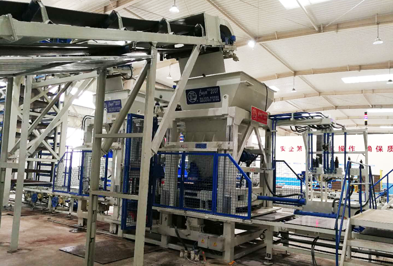 透水磚機生產(chǎn)線