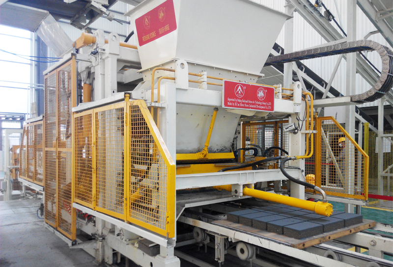 路面磚制磚生產(chǎn)線