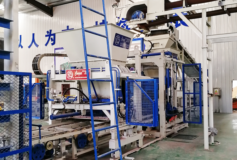 全自動(dòng)水泥磚制磚機(jī)