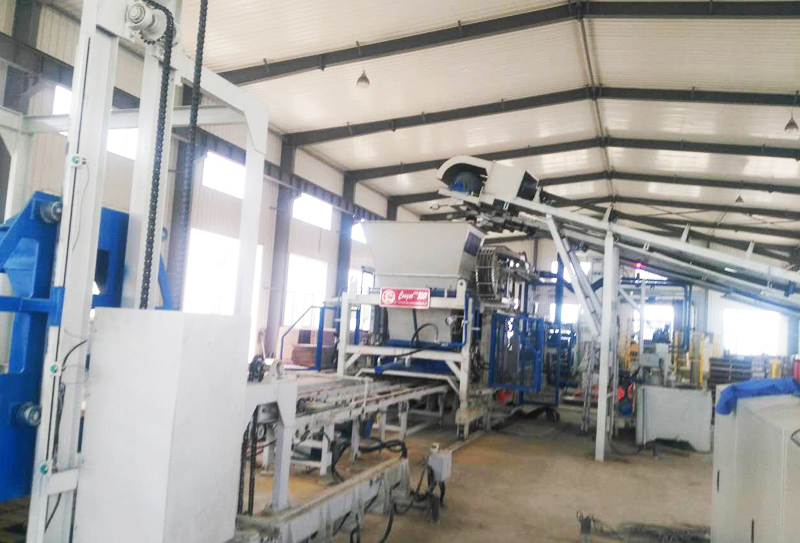 透水磚制磚機：源頭治污，協(xié)同治理