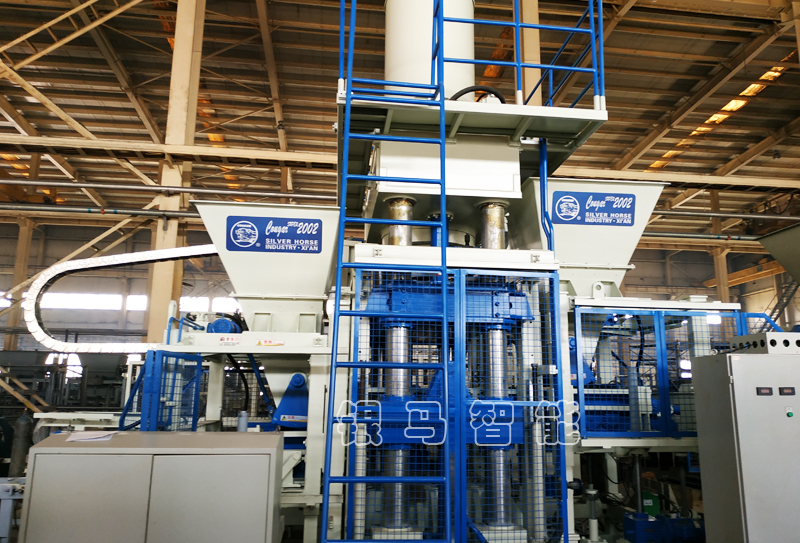 銀馬靜壓磚機(jī)設(shè)備