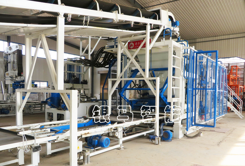 彩色路沿石生產(chǎn)設(shè)備：砌塊磚機(jī)配件存儲分類及軸承安裝事項(xiàng)