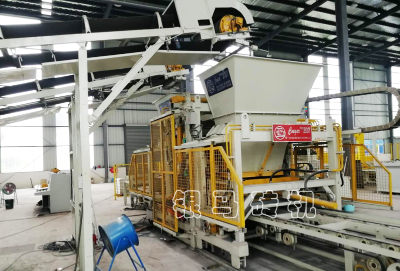 砌塊磚機：脫硫石膏制磚機的拆卸是有目的性和原則性的！