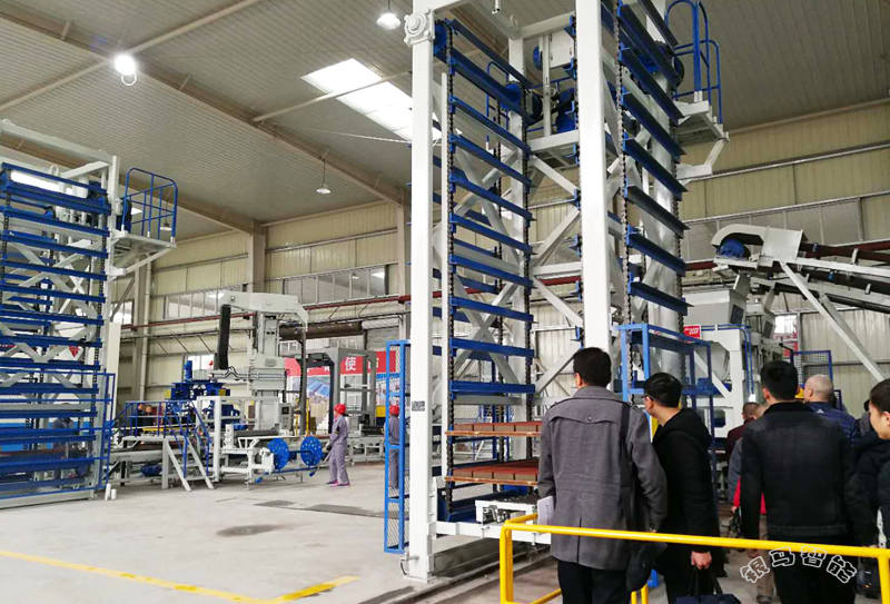 草坪磚機設(shè)備