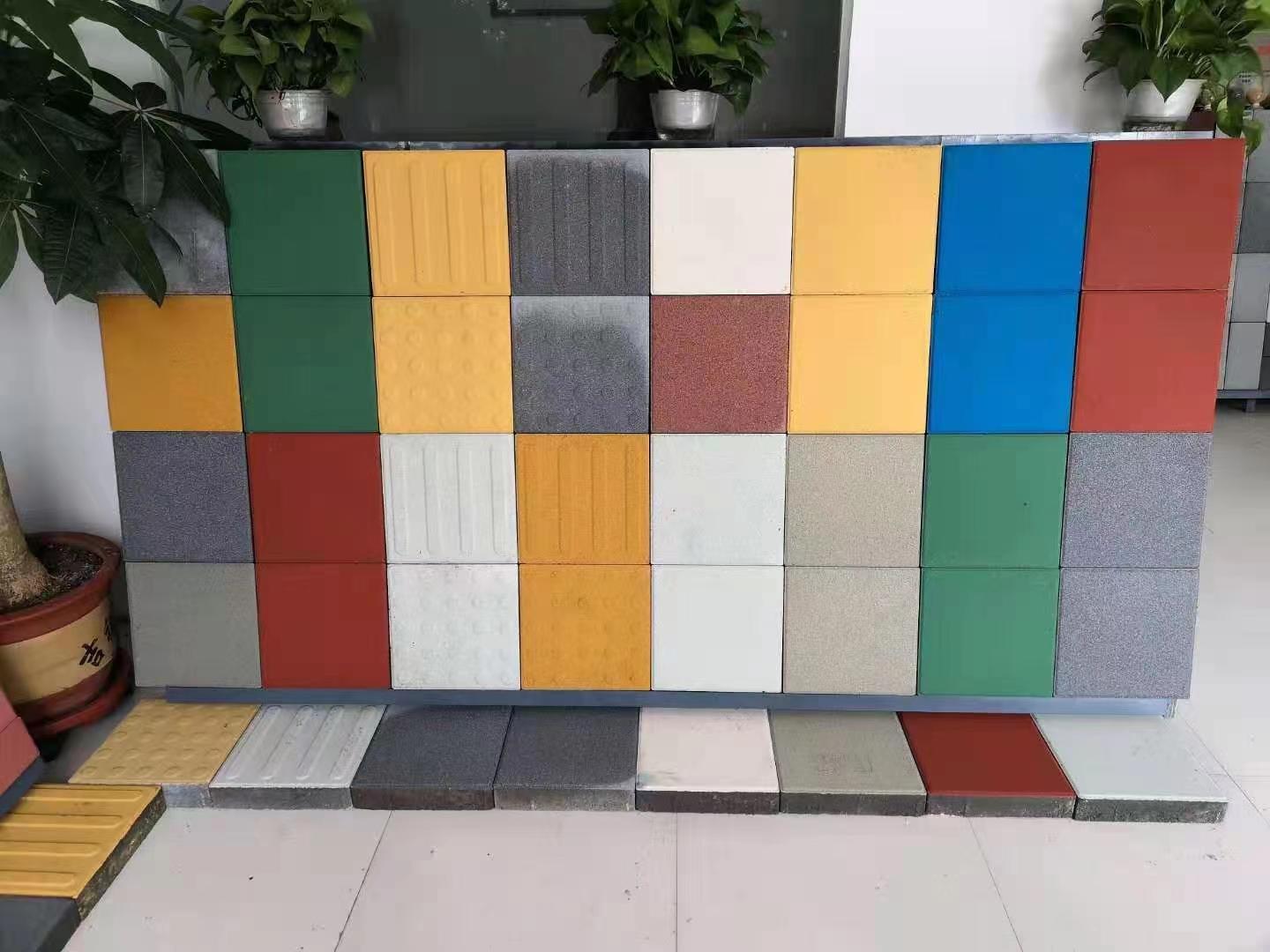 西安銀馬新年第一條固廢制磚設(shè)備發(fā)貨